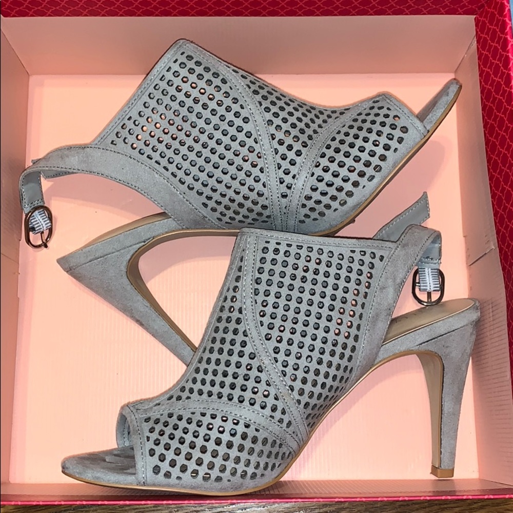 Heel booties